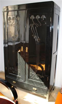 Jugendstil-Garderobeschrank um 1900, - Mobili