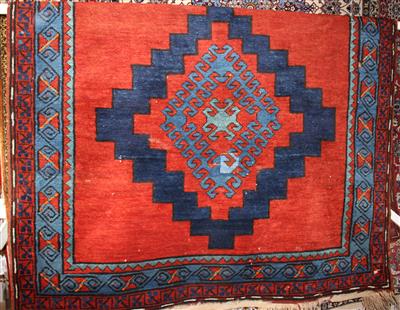 Kazak ca. 202 x 143 cm, - Letní aukce