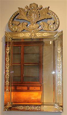 Wandspiegel i. venezian. Art, - Mobili e arti decorative