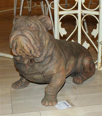 Terracotta-Figur "Bulldogge", - Gartenmöbel und Gartendekoration