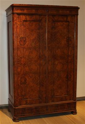 Garderobeschrank, - Furniture and Decorative Art