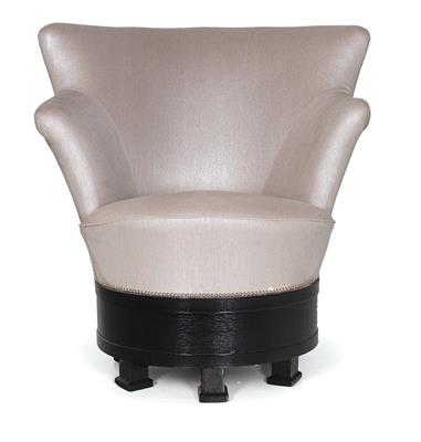 Großer Dreh- Fauteuil, - Nábytek