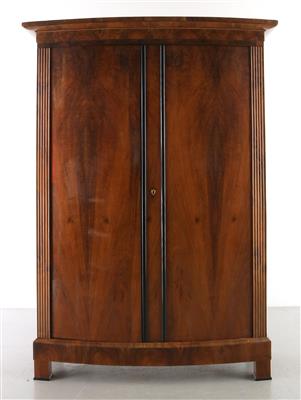 Biedermeier Garderobeschrank, - Furniture and Decorative Art