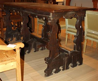 Provinzieller Tisch, - Möbel und dekorative Kunst