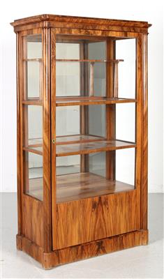 Zierliche Biedermeier Vitrine, - Furniture and Decorative Art