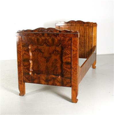Biedermeier Bett, - Furniture and Decorative Art