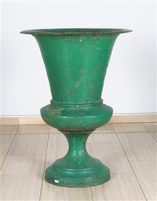 Ungewöhnlich große Gartenvase,20. Jh., - Summer auction Furniture