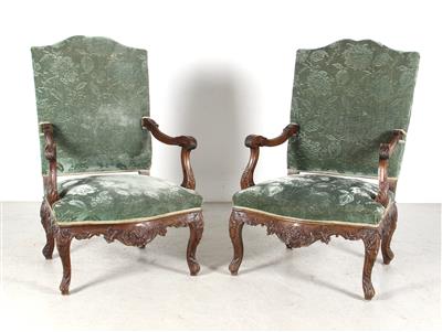 Paar Historismus-Fauteuils im Barockstil, - Furniture