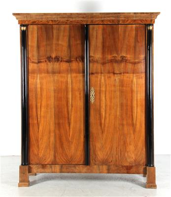 Gr. Biedermeier Kasten, - Möbel