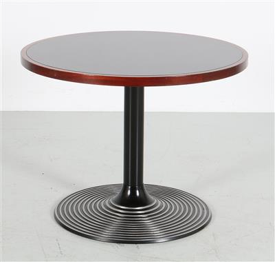 Runder Beistelltisch, - Furniture