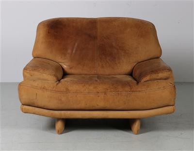 Gr. Lederfauteuil, - Furniture