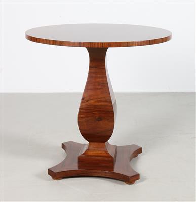 Runder Tisch im Biedermeier-Stil, - Furniture