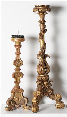 Zwei variierende Kerzenleuchter, - Nábytek