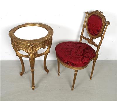Neobarockes Beistelltischchen m. Stuhl i. Louis XVI- Stil, - Mobili