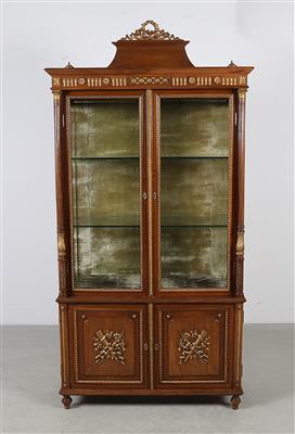 Neoklassizistische Vitrine, - Möbel