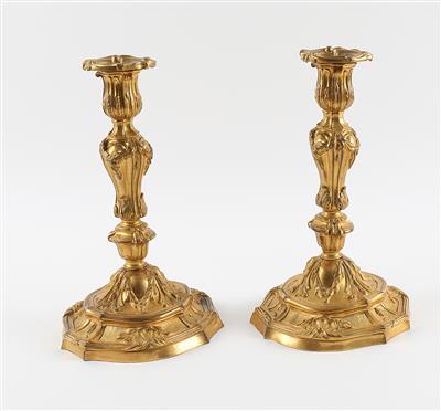 Paar Kerzenleuchter i. Louis XV-Stil, - Furniture