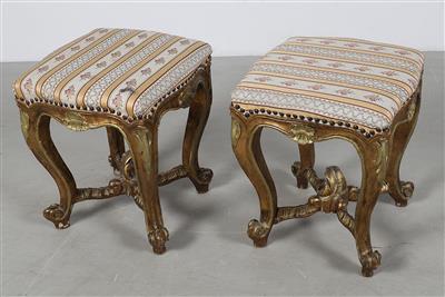 Paar Hocker i. Barockstil, - Möbel