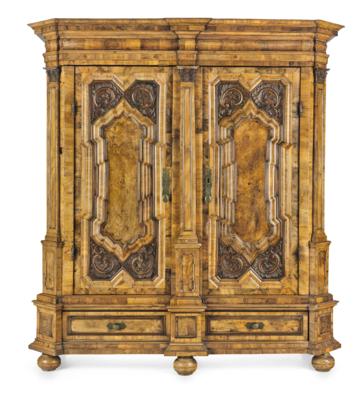 Hervorragender deutscher Barock-Hallenschrank, - Nábytek