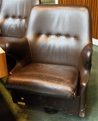 Drehsessel aus dem Nationalrats-Sitzungssaal, - A piece of democratic history - Parliament furniture