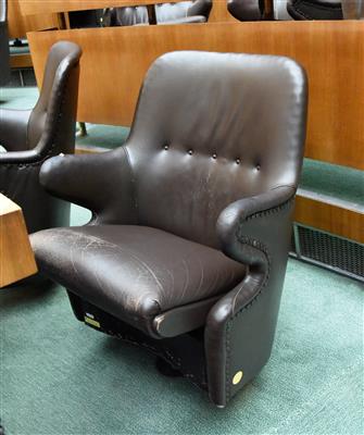 Drehsessel aus dem Nationalrats-Sitzungssaal, - A piece of democratic history - Parliament furniture