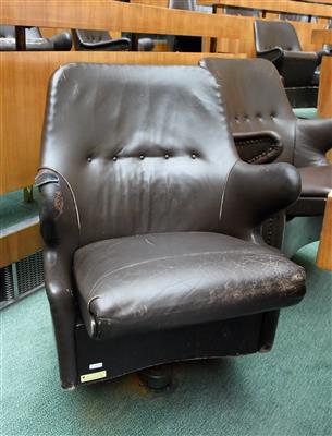 Drehsessel aus dem Nationalrats-Sitzungssaal, - A piece of democratic history - Parliament furniture