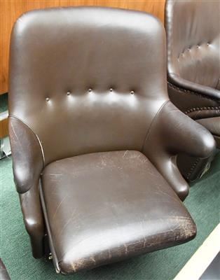 Drehsessel aus dem Nationalrats-Sitzungssaal, - A piece of democratic history - Parliament furniture