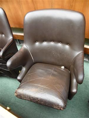 Drehsessel aus dem Nationalrats-Sitzungssaal, - A piece of democratic history - Parliament furniture