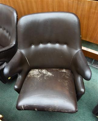 Drehsessel aus dem Nationalrats-Sitzungssaal, - A piece of democratic history - Parliament furniture