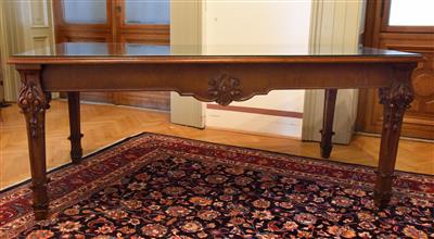 Kleiner Konferenztisch, - A piece of democratic history - Parliament furniture