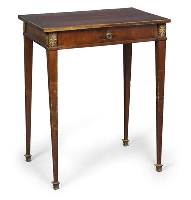 Classicistic Table, - Majetek aristokratického p?vodu a p?edm?ty  d?ležitých proveniencí