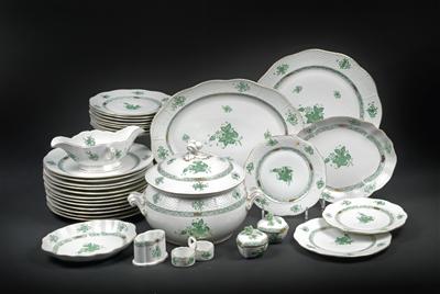 Dinner service parts: - Property from Aristocratic Estates and Important Provenance