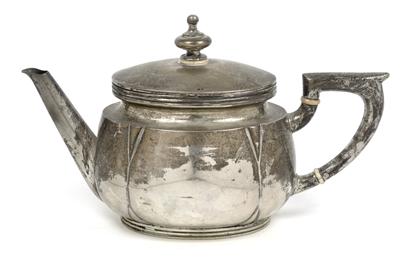 Viennese teapot, - Majetek aristokratického p?vodu a p?edm?ty  d?ležitých proveniencí