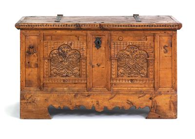 A provincial chest, - Rustic Furniture
