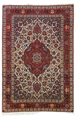 Isfahan, - Oriental Carpets, Textiles and Tapestries