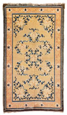 Kangxi, - Oriental Carpets, Textiles and Tapestries