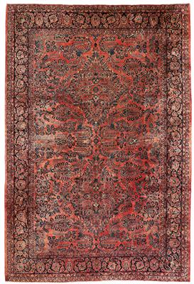 Saruk, - Oriental Carpets, Textiles and Tapestries