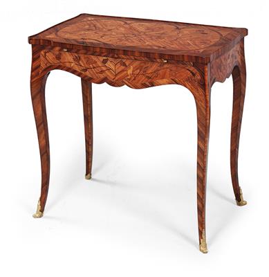 Small writing desk or salon table, - Furniture and decorative art