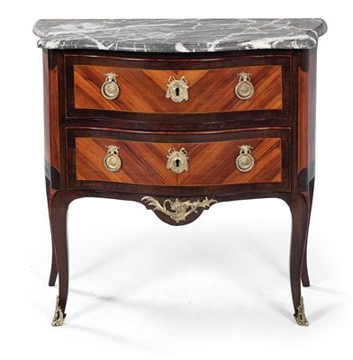 Louis XV chest of drawers, - Nábytek