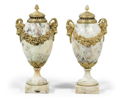Pair of decorative vases, - Furniture and decorative art
