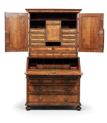 Baroque bureau cabinet, - Mobili e tappeti