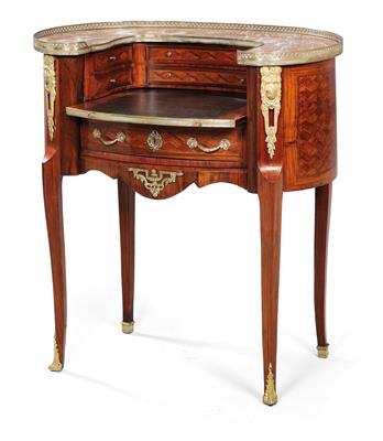 French lady’s desk, - Mobili e tappeti