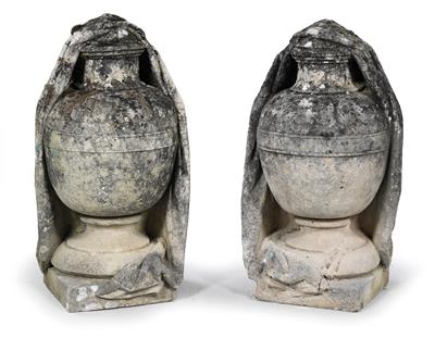 Pair of garden vases, - Nábytek, koberce