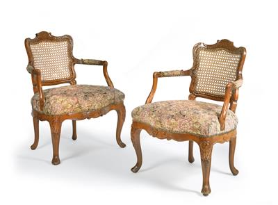Pair of baroque armchairs, - Majetek aristokratického původu a předměty  důležitých proveniencí