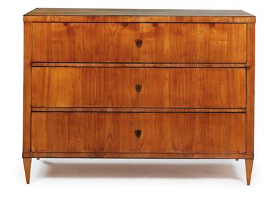 Biedermeier Kirschkommode, - Möbel, Teppiche und dekorative Kunst