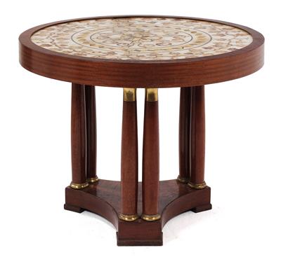 Round salon table, - Nábytek