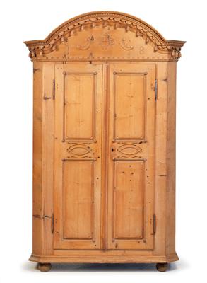 Tyrolean rustic cabinet, - Mobili rustici