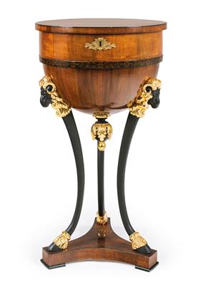 Hemisphere table in Empire style, - Mobili