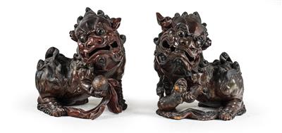 Pair of decorative figures: Fo dogs, - Furniture