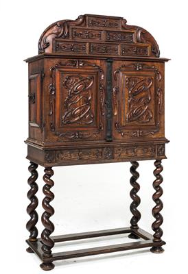 Renaissance cabinet, - Nábytek, koberce