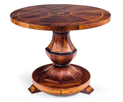 Round salon table with vase foot, - Furniture